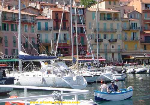 villefranche seafront picture