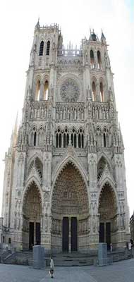 Amiens cathedral Notre Dame picture 1