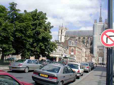 Amiens cathedral Notre-Dame picture