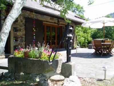 Chalet le Chapeau Bleu in Summer