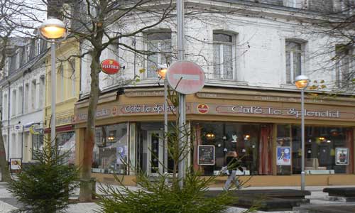 Calais cafe bar picture 