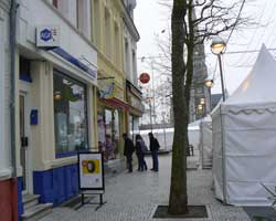 Calais xmas market picture 