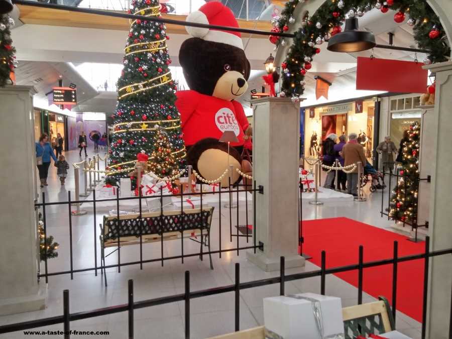  Citi Europe Christmas display France