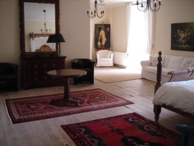 50 sq mtr en suite bedroom