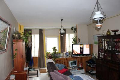 sitting room and entrance