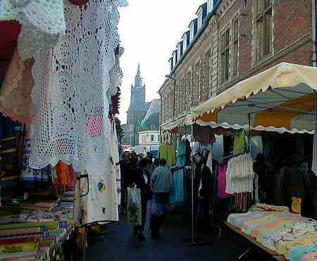 hesdin street market picture