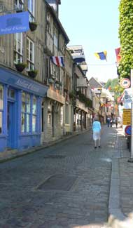 honfleut narrow street