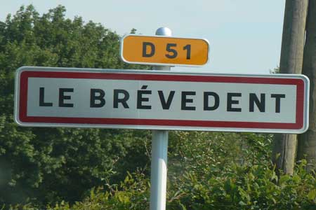 Le Brevedent sign
