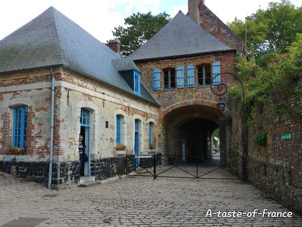 the citadel gate picture