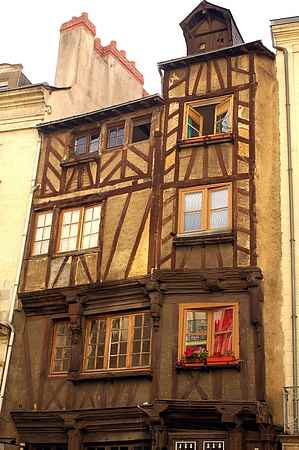 nantes old house picture