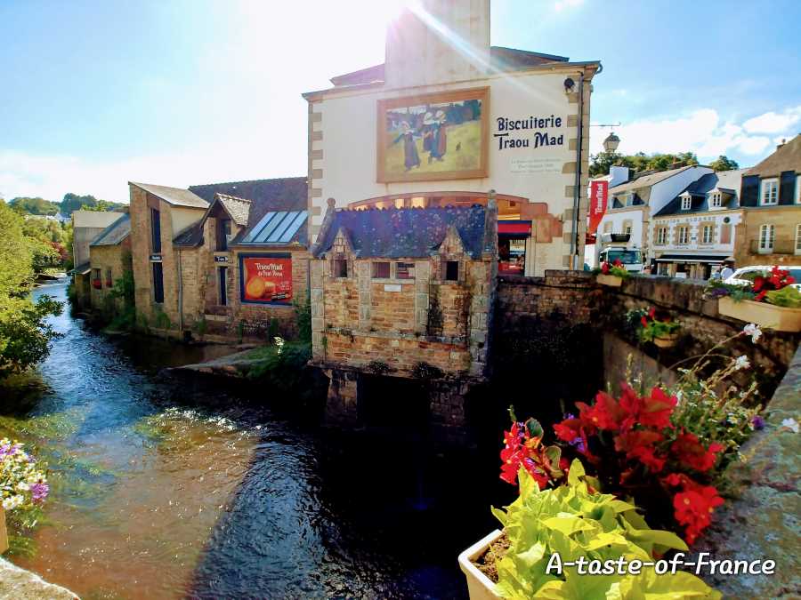 Pont Aven Photos And Guide To The Town In Brittany