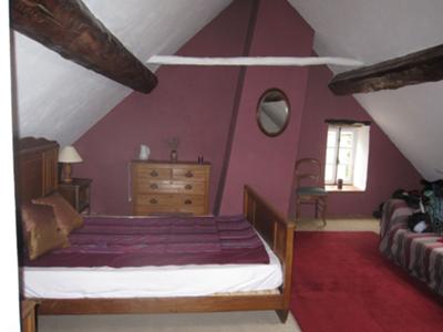The renovated 'grenier' bedroom