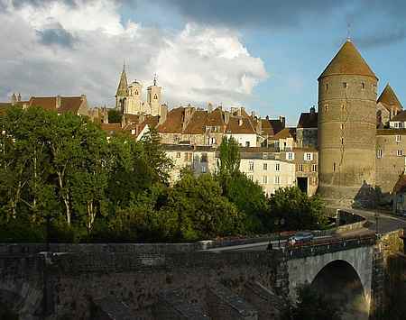 Semur en Auxois picture 2