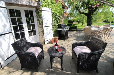 Dine alfresco and sizzle a steak on the barbeque