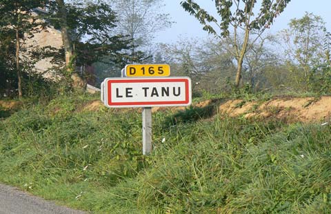 Le Tanu sign manche Normandy