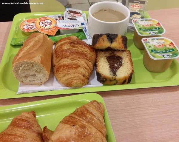 Breakfast in Paris France picture 1