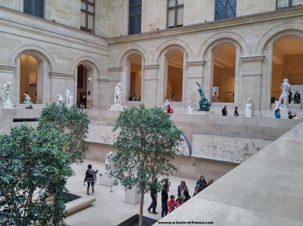  Louvre museum Paris 
