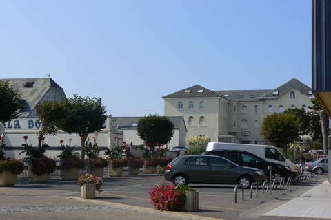 Jullouville hotel manche Normandy