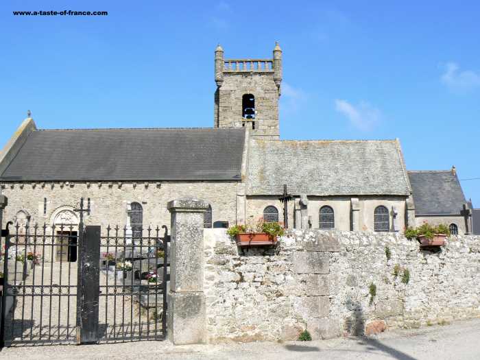 Neville sur Mer village in Normandy 